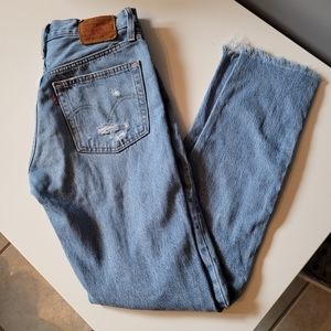 Ripped levi skinny jeans